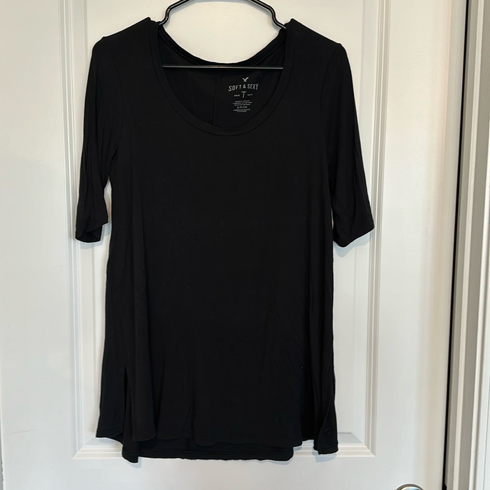 American Eagle Soft & Sexy tee size small